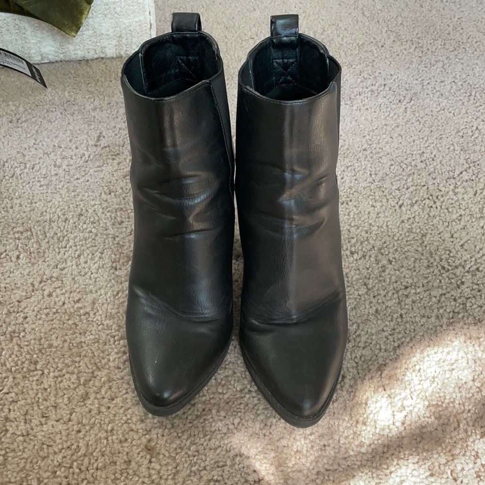 Heeled booties